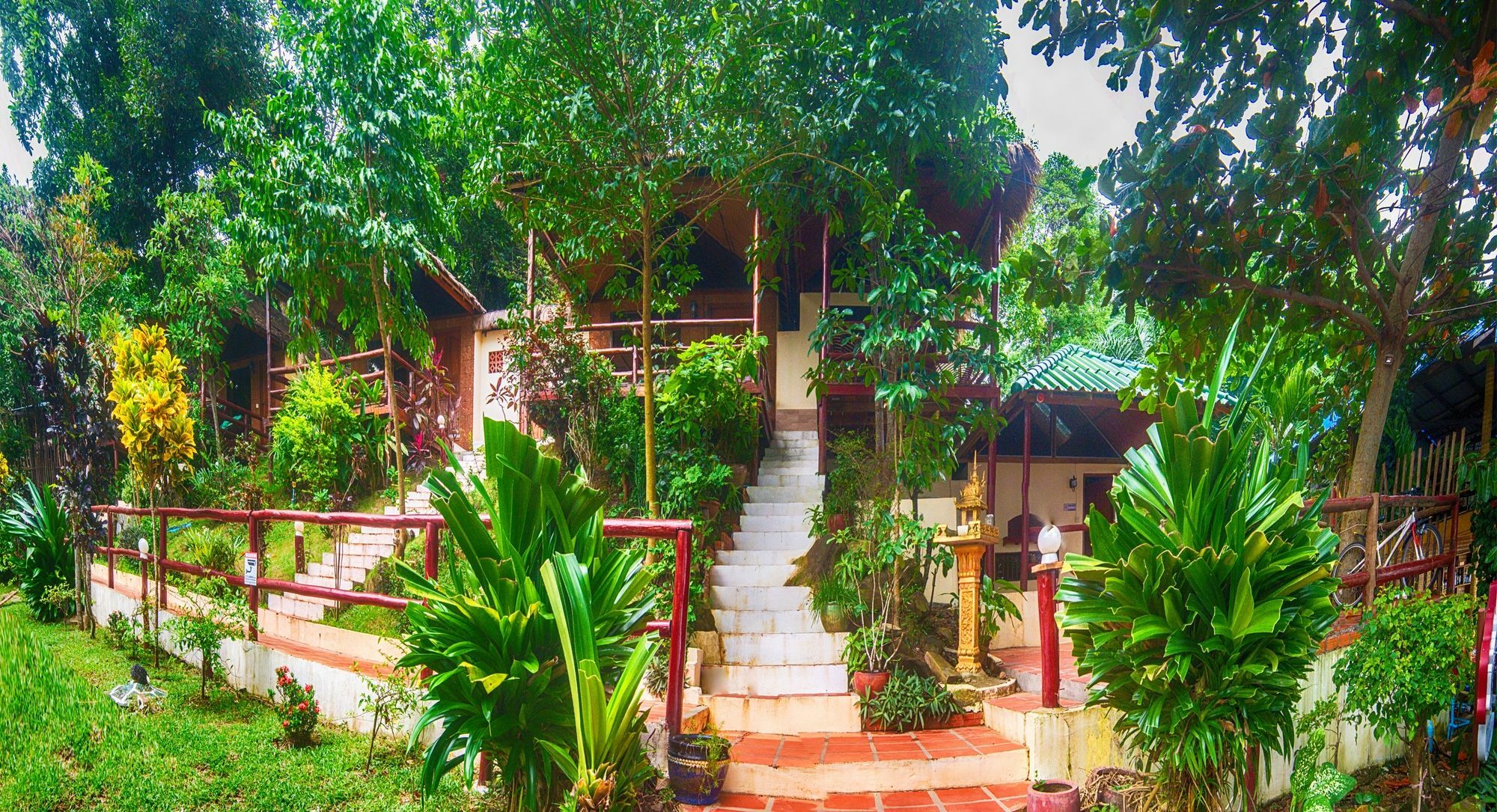Hotel Above Us Only Sky Sihanoukville Exterior foto